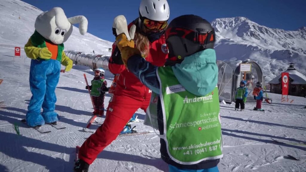Kindern Skifahren beibringen